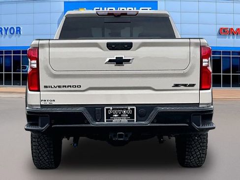 New 2026 Chevrolet Silverado 1500 ZR2 w/ Dark Appearance Package AWD/4WD image 4