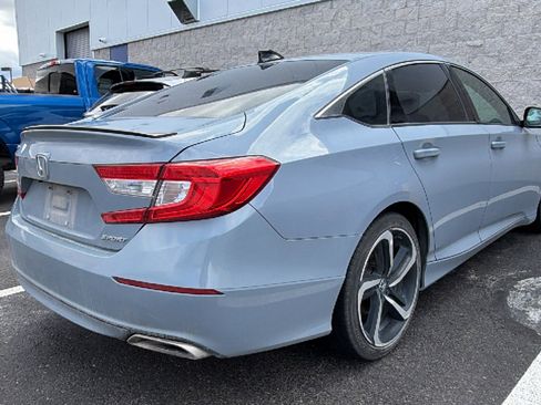 Used 2022 Honda Accord Sport image 2