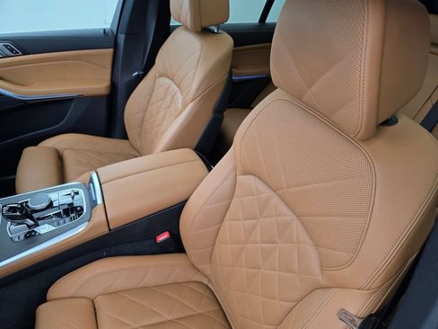 Used 2023 BMW X5 xDrive45e w/ Luxury Seating Package AWD/4WD image 11