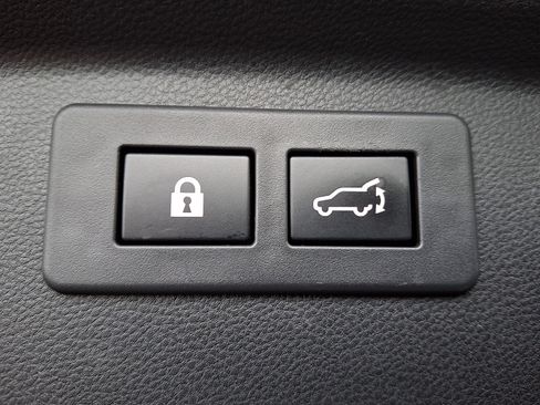 Used 2023 Subaru Forester Premium AWD/4WD image 33