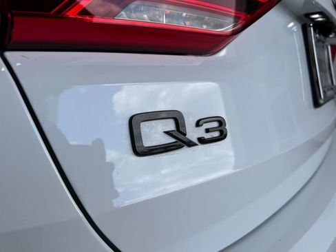 Used 2025 Audi Q3 2.0T Premium Plus image 34