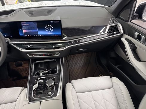New 2026 BMW X7 xDrive40i image 55