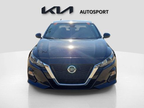 Used 2022 Nissan Altima 2.5 S image 2