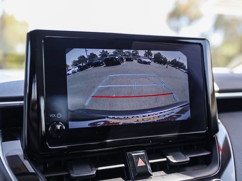 Used 2024 Toyota Corolla LE FWD image 23