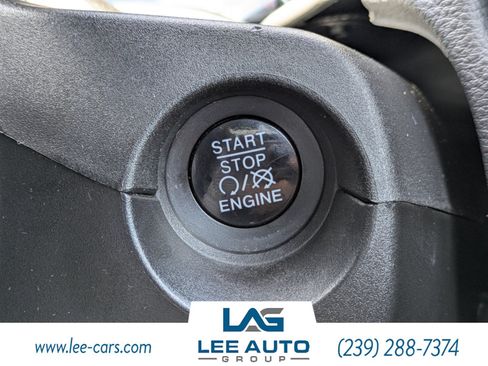 Used 2018 Jeep Compass Latitude w/ Popular Equipment Group FWD image 28