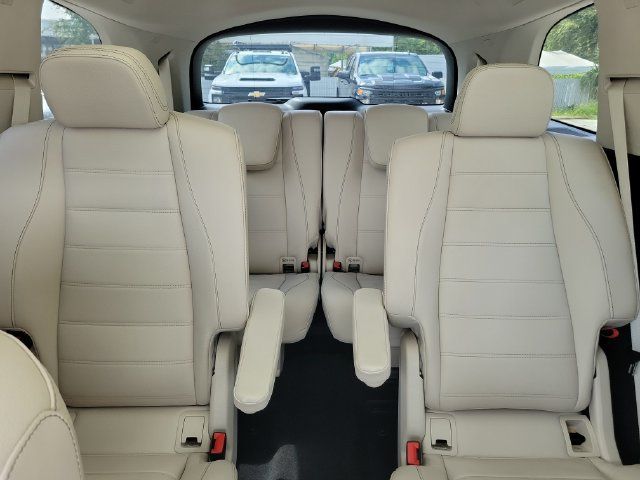 Used 2022 Mercedes-Benz GLS 450 4MATIC image 17