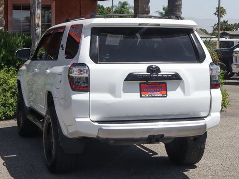 Used 2020 Toyota 4Runner TRD Off-Road Premium w/ Moonroof Package AWD/4WD image 6