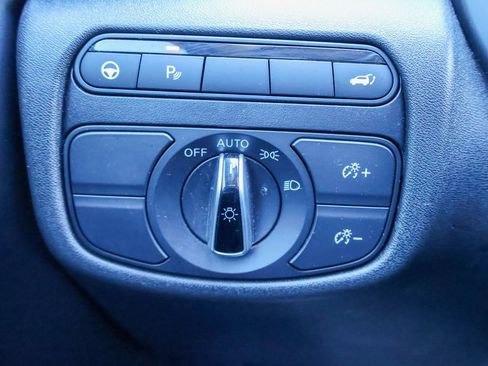 Used 2023 INFINITI QX50 Luxe image 17