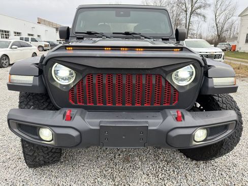 Used 2020 Jeep Gladiator Rubicon w/ Advanced Safety Group image 9