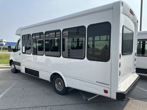 Used 2022 Mercedes-Benz Sprinter 3500 image 28