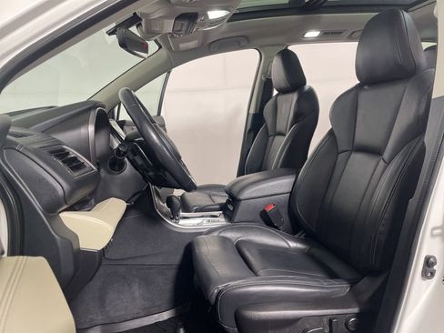 Used 2022 Subaru Ascent Limited w/ Technology Package AWD/4WD image 10