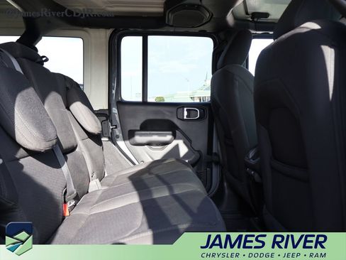 Used 2023 Jeep Wrangler Unlimited w/ Cold Weather Group AWD/4WD image 12