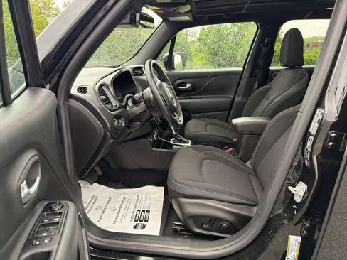 Used 2022 Jeep Renegade Altitude w/ Sun/Sound Group AWD/4WD image 13