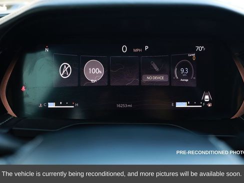 Used 2023 Jeep Grand Cherokee Overland w/ Rear Seat Video Group I image 19