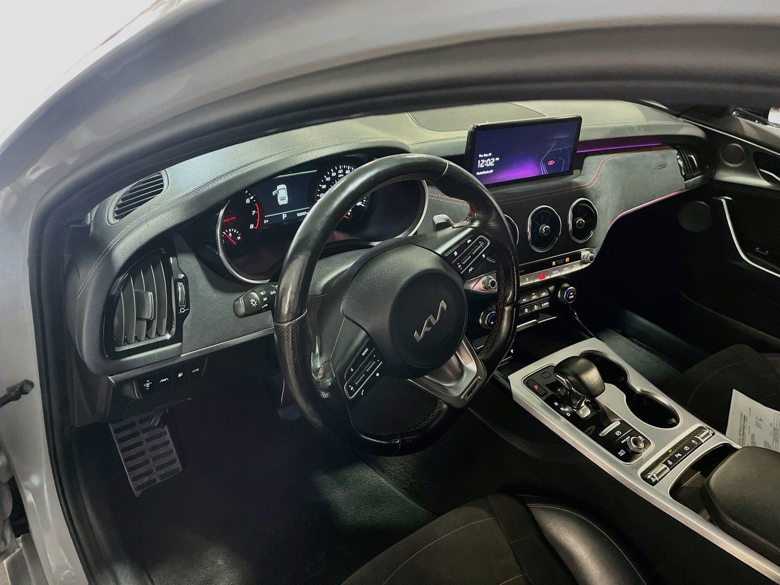Used 2023 Kia Stinger GT2 AWD/4WD image 9
