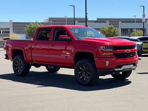 Used 2018 Chevrolet Silverado 1500 LT w/ All Star Edition AWD/4WD image 9