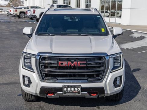 Used 2021 GMC Yukon XL AT4 w/ AT4 Premium Plus Package image 28