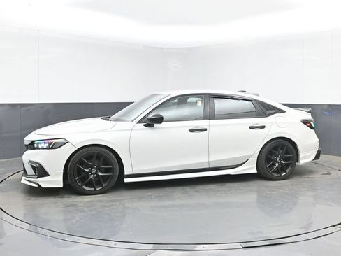 Used 2023 Honda Civic Sport image 6