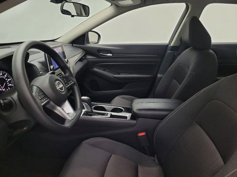 Used 2024 Nissan Altima 2.5 SV image 17