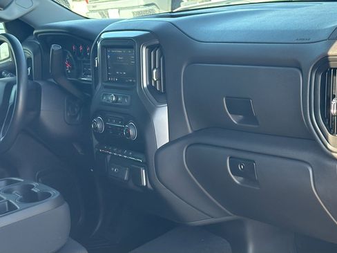 Used 2024 Chevrolet Silverado 1500 Custom image 25