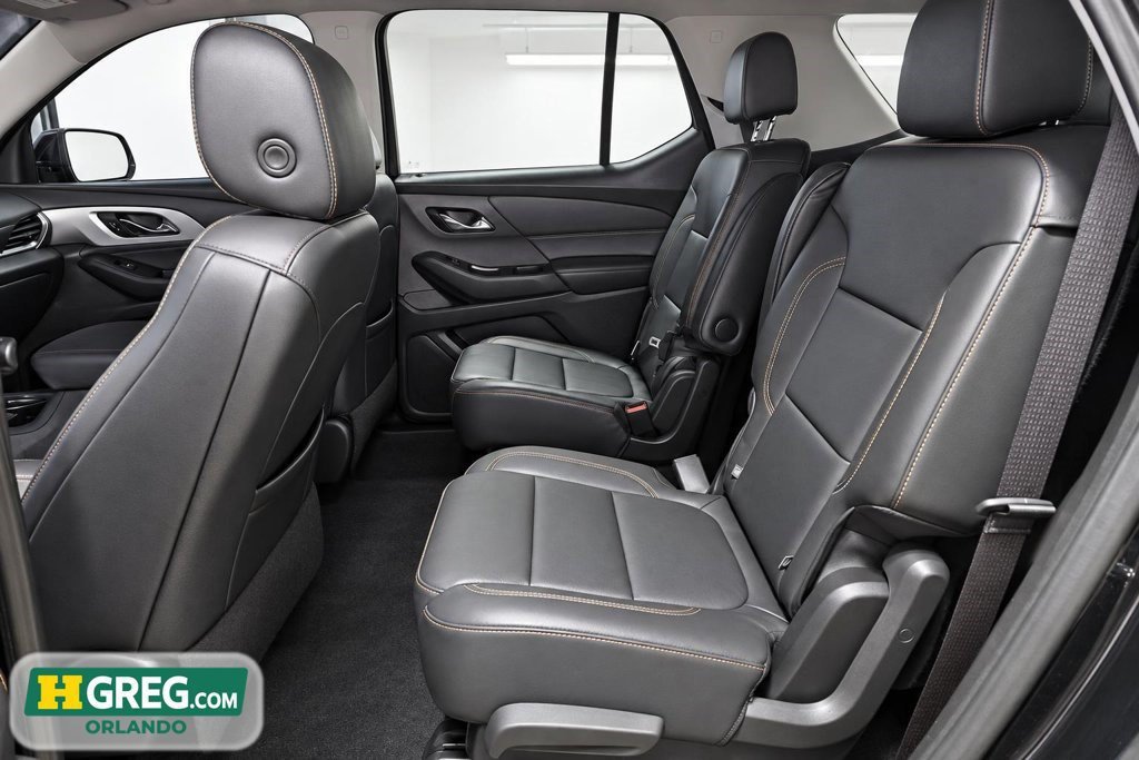 Used 2021 Chevrolet Traverse LT w/ LT Premium Package FWD image 12