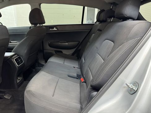 Used 2021 Kia Sportage LX image 15