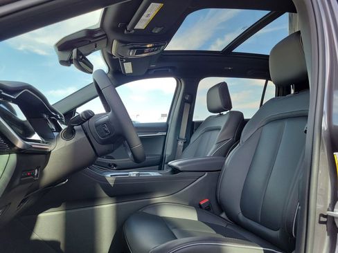 New 2025 Jeep Wagoneer S Limited image 22