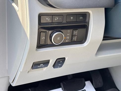 Used 2023 Ford F250 Limited AWD/4WD image 32