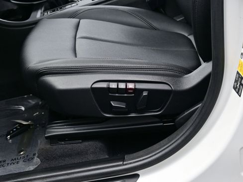 Used 2019 BMW X1 xDrive28i image 10