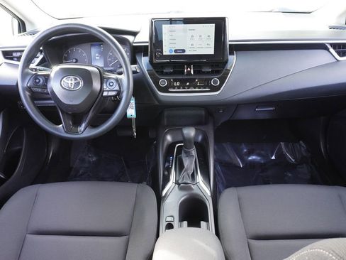 Used 2024 Toyota Corolla LE image 11