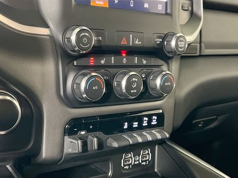 Used 2022 RAM 1500 Big Horn image 15