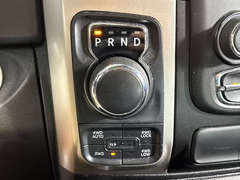 Used 2019 RAM 1500 Big Horn AWD/4WD image 30
