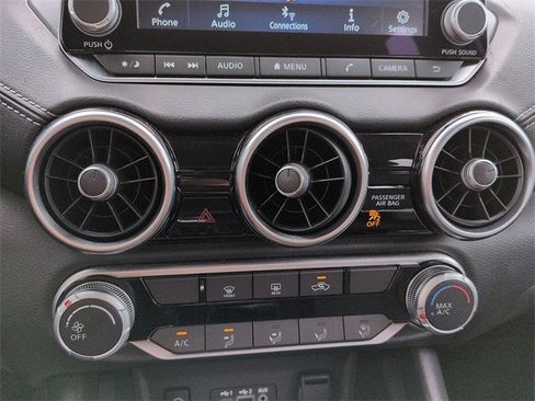 Used 2024 Nissan Sentra SV image 21