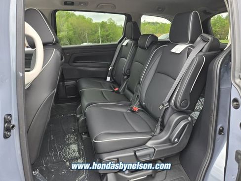 New 2026 Honda Odyssey Touring image 8