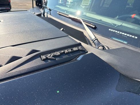 New 2025 Ford Bronco Raptor image 11