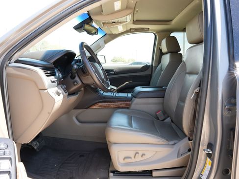 Used 2018 Chevrolet Tahoe Premier w/ Max Trailering Package RWD image 18