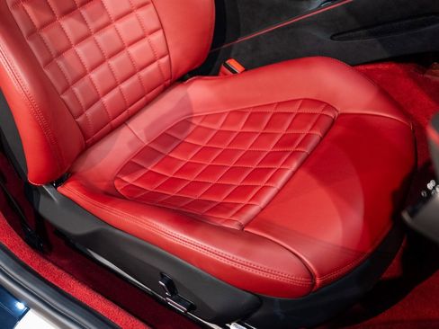 Certified 2022 Ferrari Roma image 38