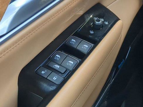 Certified 2024 Jeep Grand Wagoneer L Series III w/ Rear Seat Video Group 1 AWD/4WD image 32
