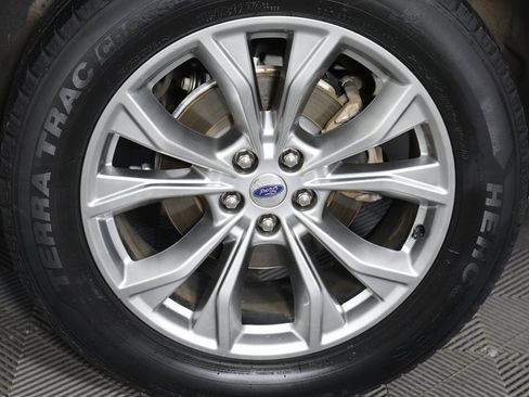 Used 2020 Ford Explorer Limited image 7