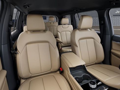 New 2026 Jeep Grand Cherokee L Limited AWD/4WD image 16