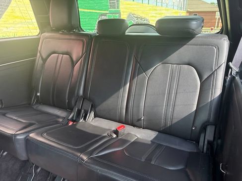 Used 2018 Ford Expedition Limited w/ Equipment Group 301A AWD/4WD image 26