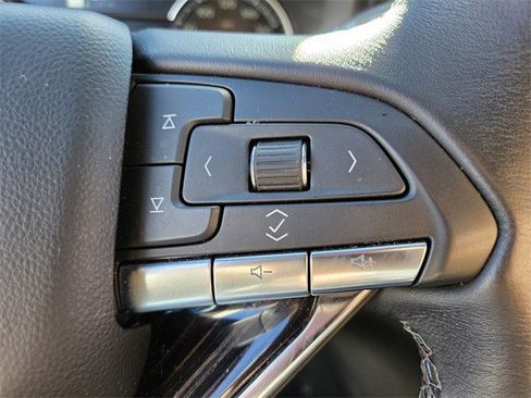 Certified 2025 Cadillac XT6 Premium Luxury image 23