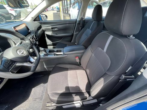 Used 2025 Nissan Sentra SV FWD image 27