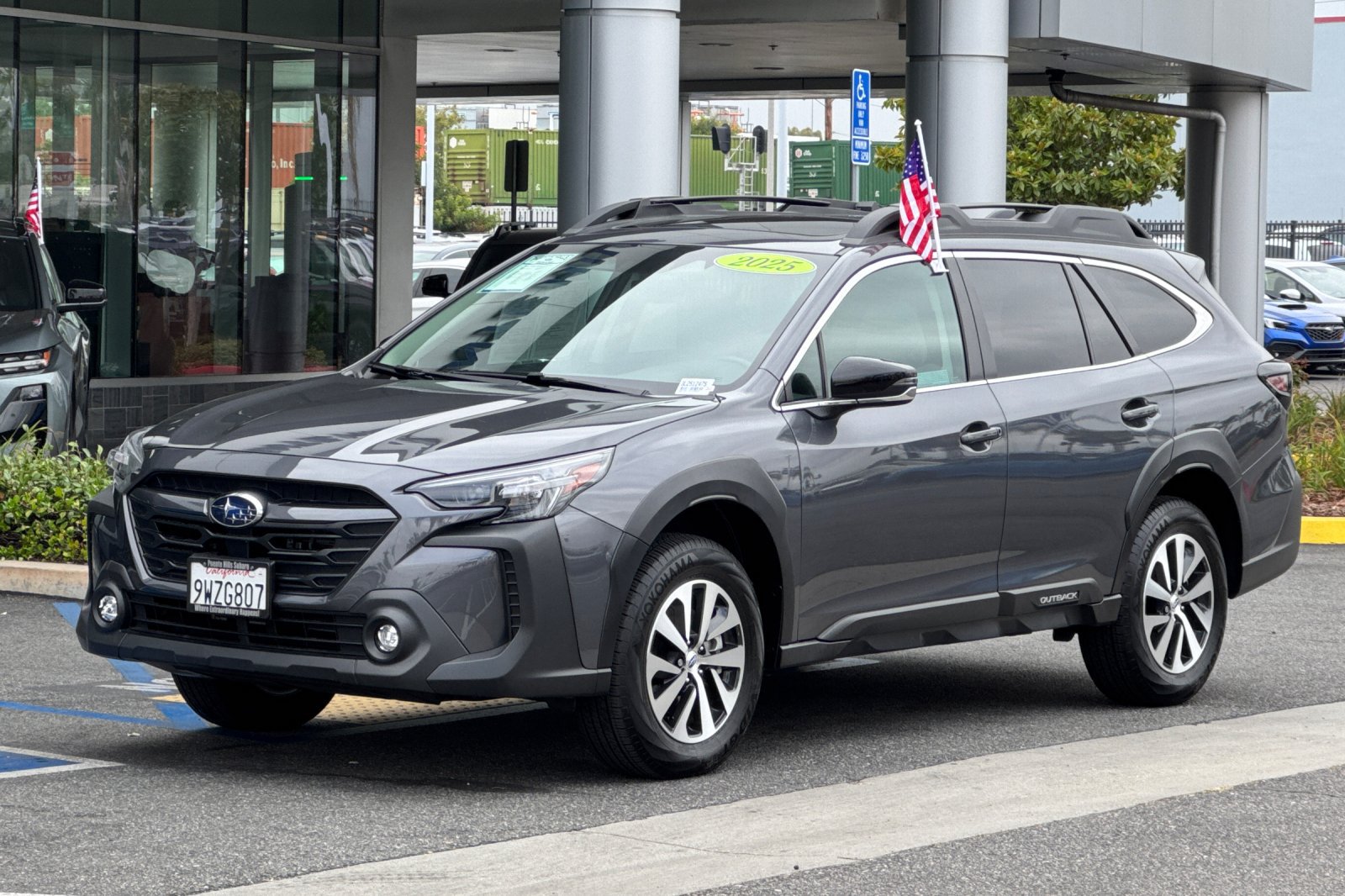 Certified 2025 Subaru Outback Premium AWD/4WD image 8