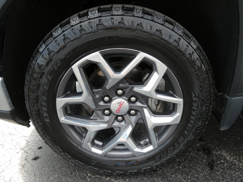 Certified 2022 GMC Sierra 1500 SLT w/ SLT Premium Plus Package AWD/4WD image 11