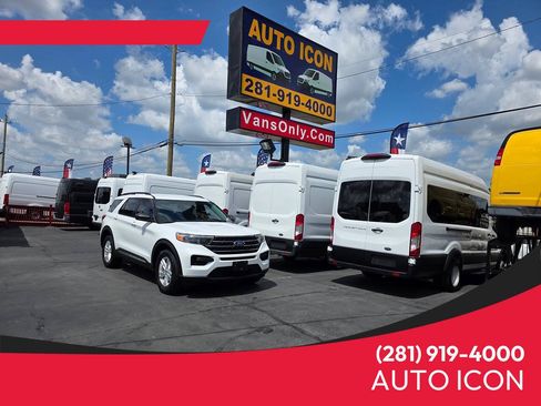 Used 2022 Ford Explorer XLT AWD/4WD image 1