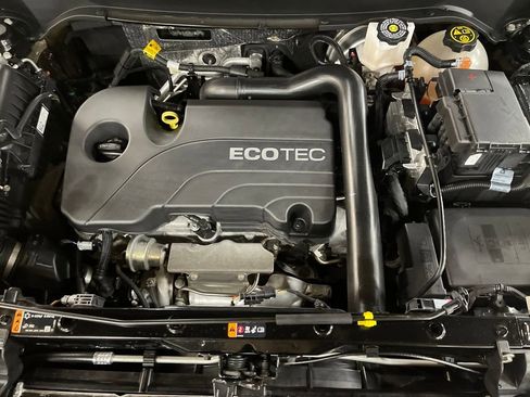 Certified 2022 Chevrolet Equinox LS w/ LS Convenience Package image 21