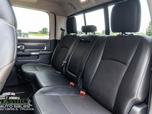 Used 2016 RAM 2500 Laramie w/ Convenience Group AWD/4WD image 30