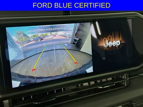 Used 2025 Jeep Wrangler Unlimited Rubicon AWD/4WD image 16