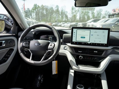 New 2026 Ford Explorer Platinum AWD/4WD image 33